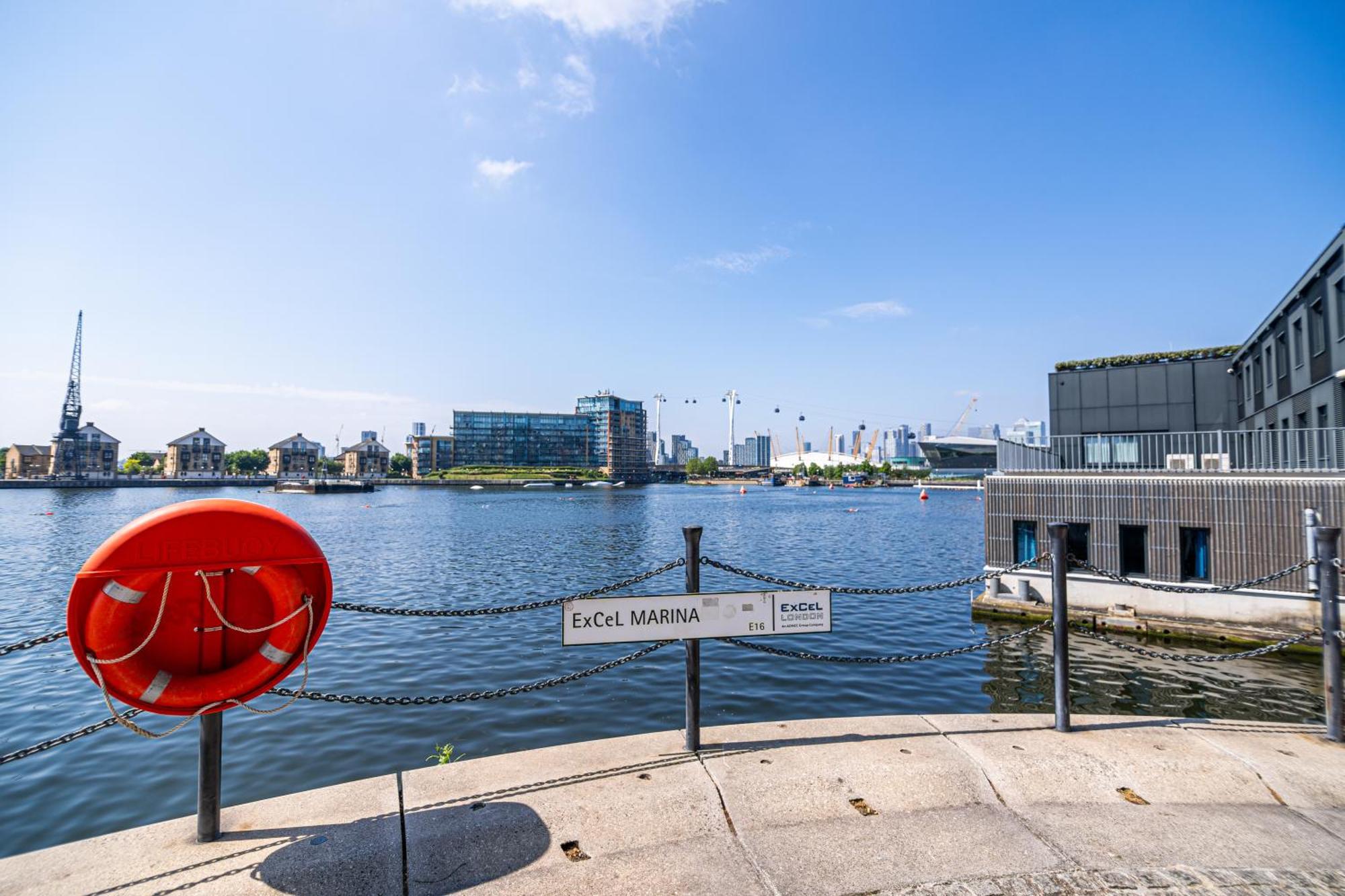Excel London Majestic Apartment Luaran gambar